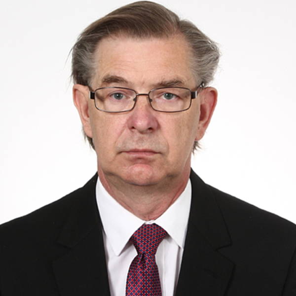 Professor Artur Swiergiel